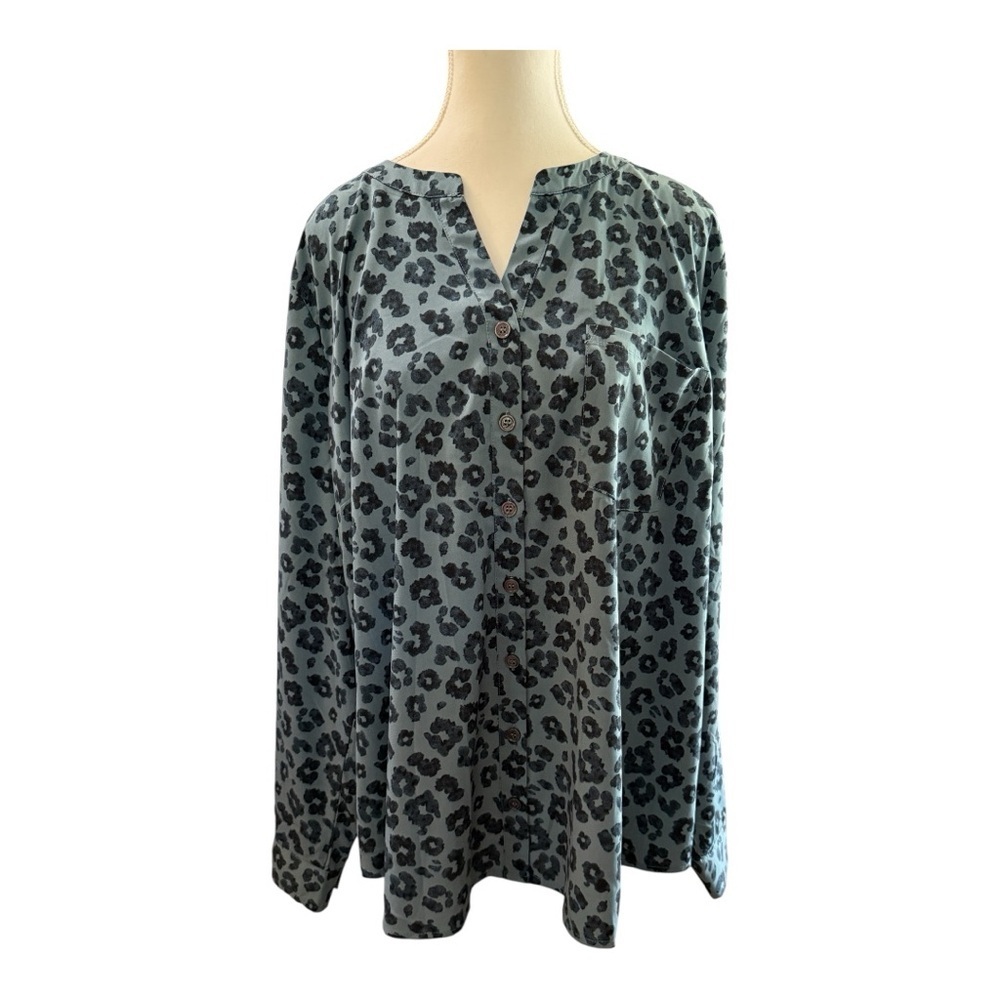 Skies Are Blue Curvy 3X Leopard Print Blouse